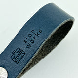 栃木レザーキーホルダー「絆 - きずな」